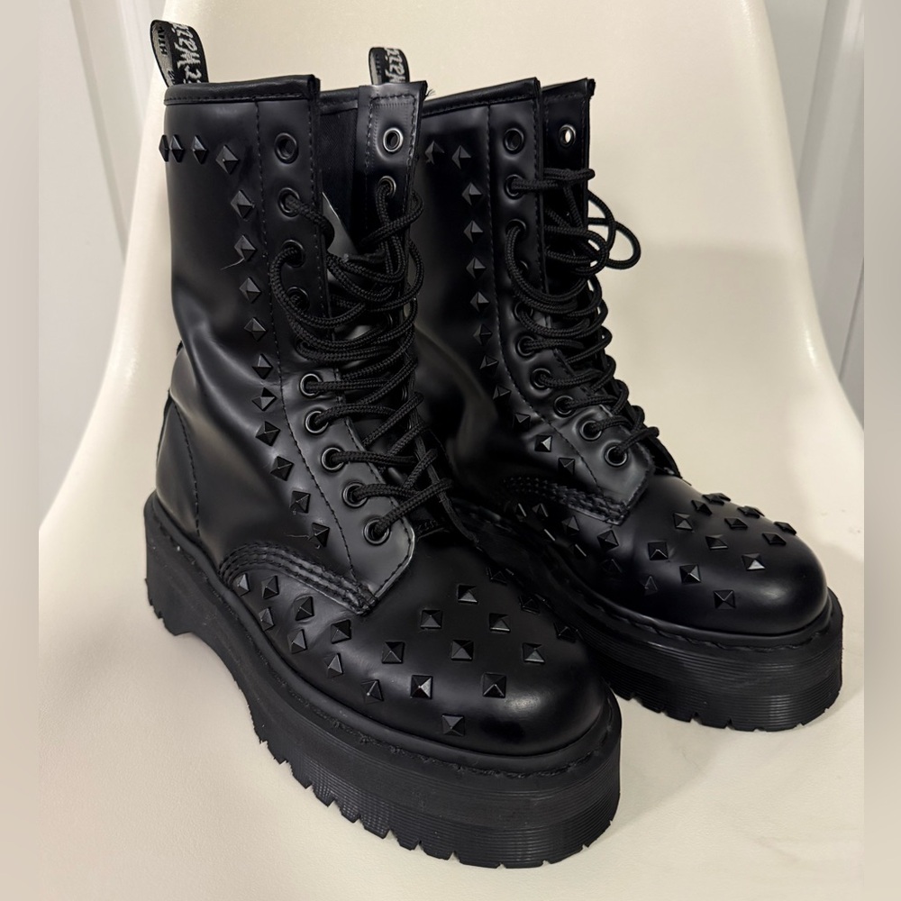 Dr. Martens 1490 Jadon Stud Platform Combat Boots size 3 UK/ 5US Women’s Rare